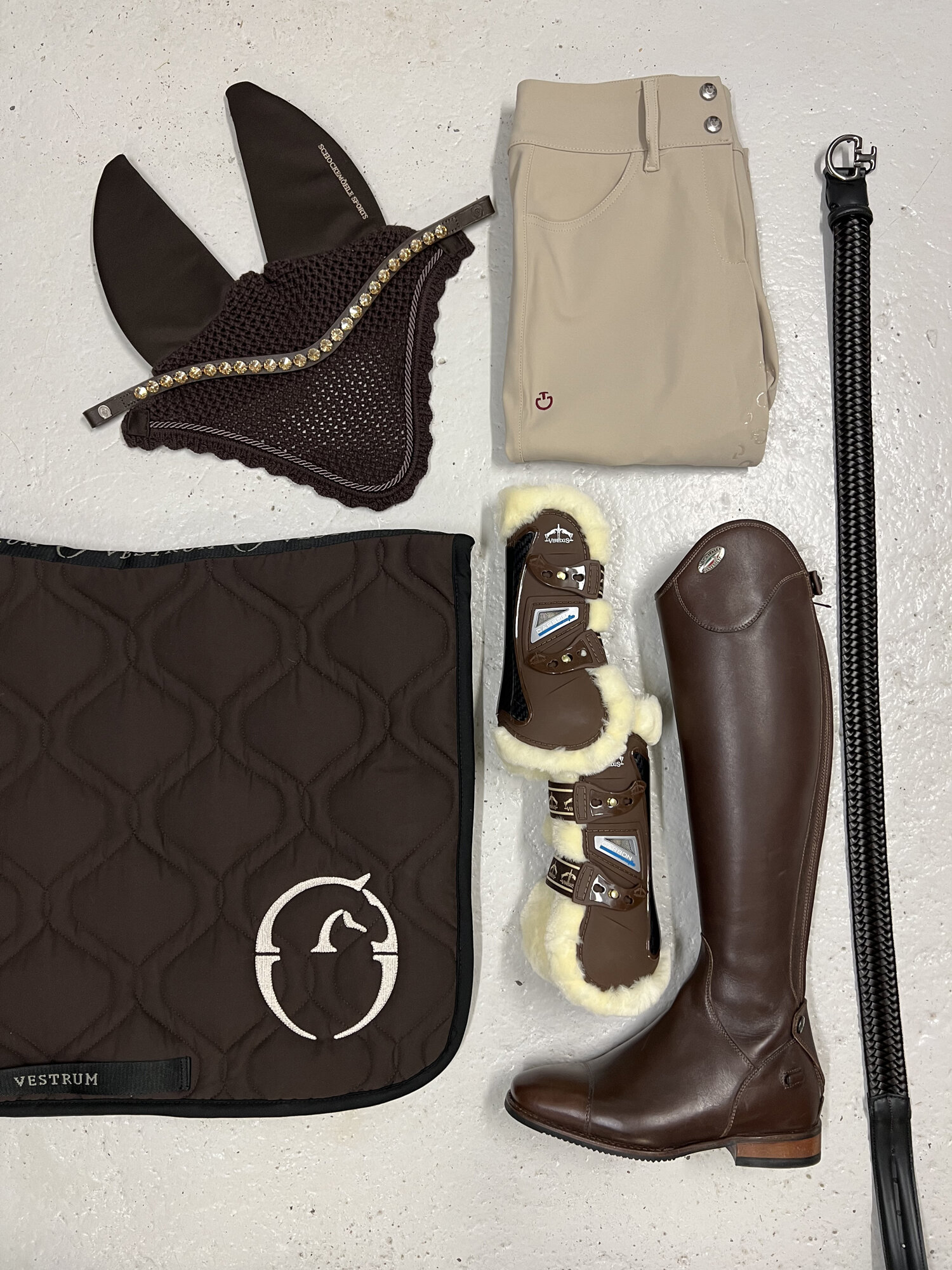 https://www.hogstaonline.com/pub_docs/files/ShoppaLooken/brunlook.jpg